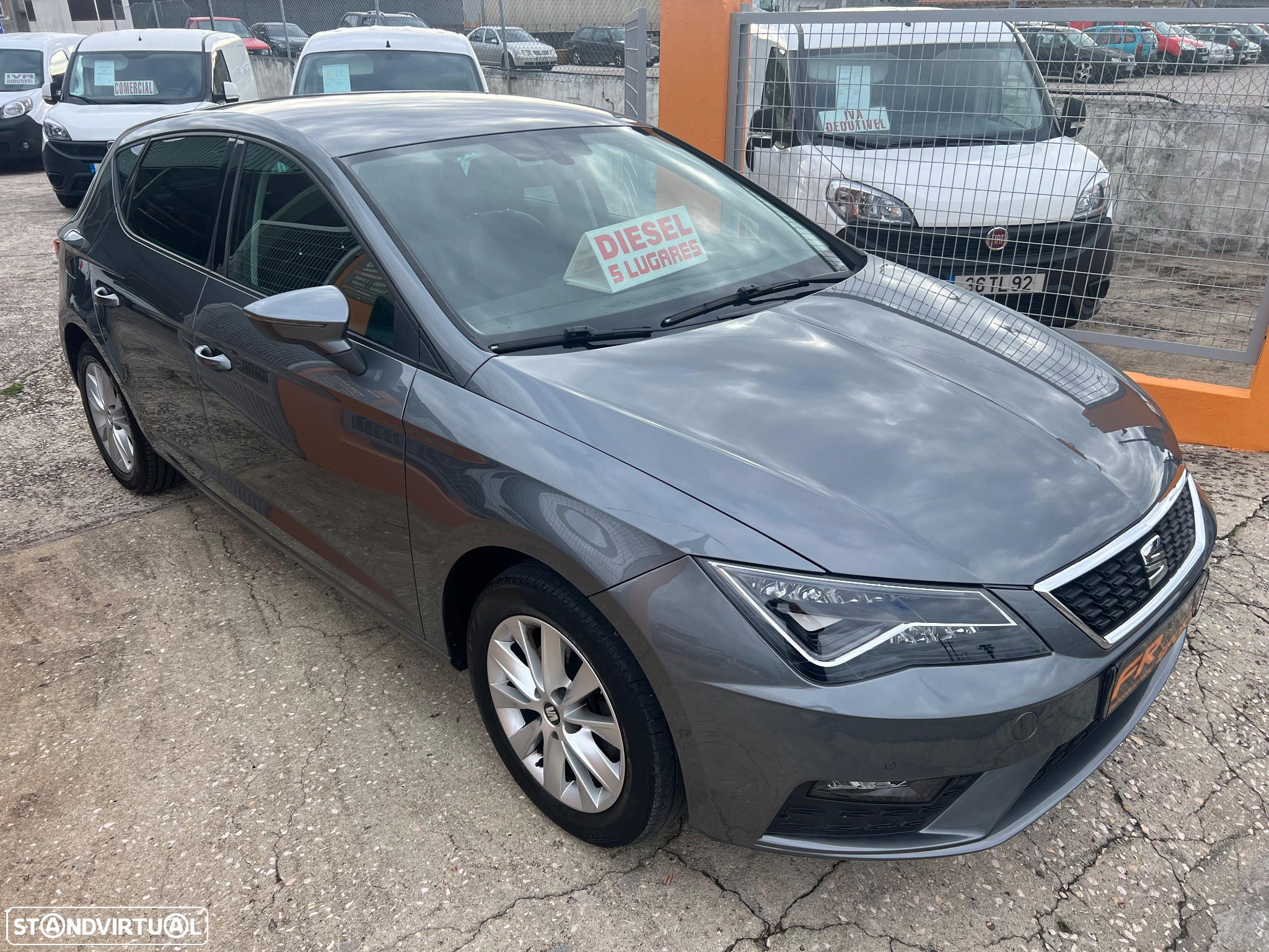 SEAT Leon 1.6 TDI FR S/S - 8