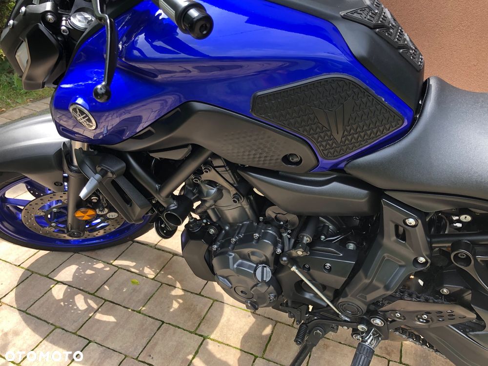 Yamaha MT - 7