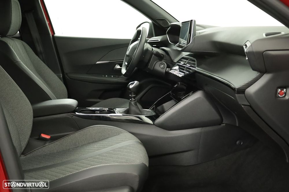 Peugeot 2008 1.2 PureTech Allure - 22