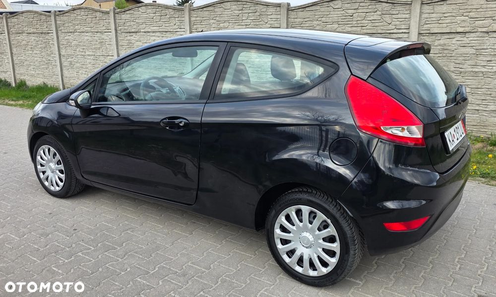 Ford Fiesta - 10