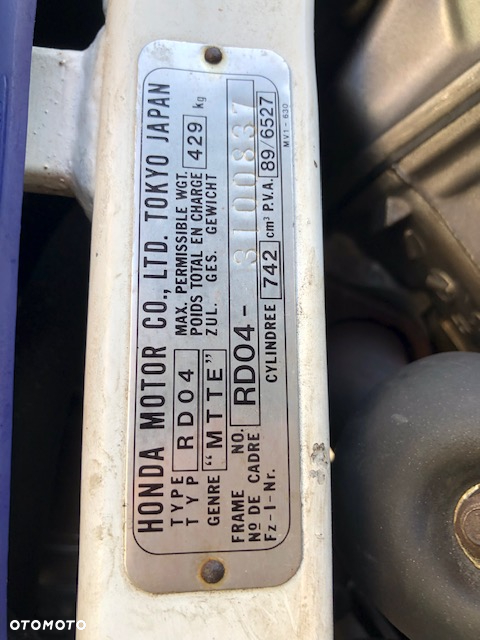 Honda XRV - 9
