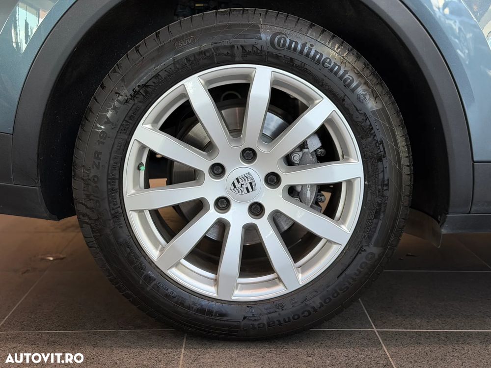 Porsche Cayenne Standard - 31