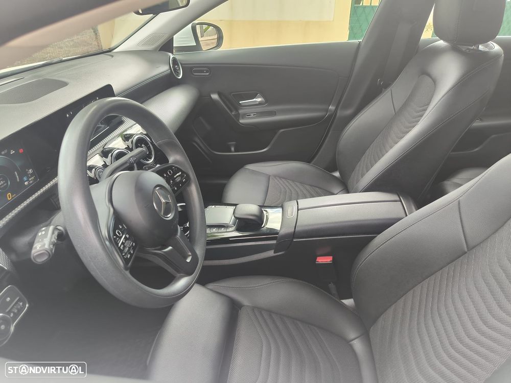 Mercedes-Benz CLA 250 - 11