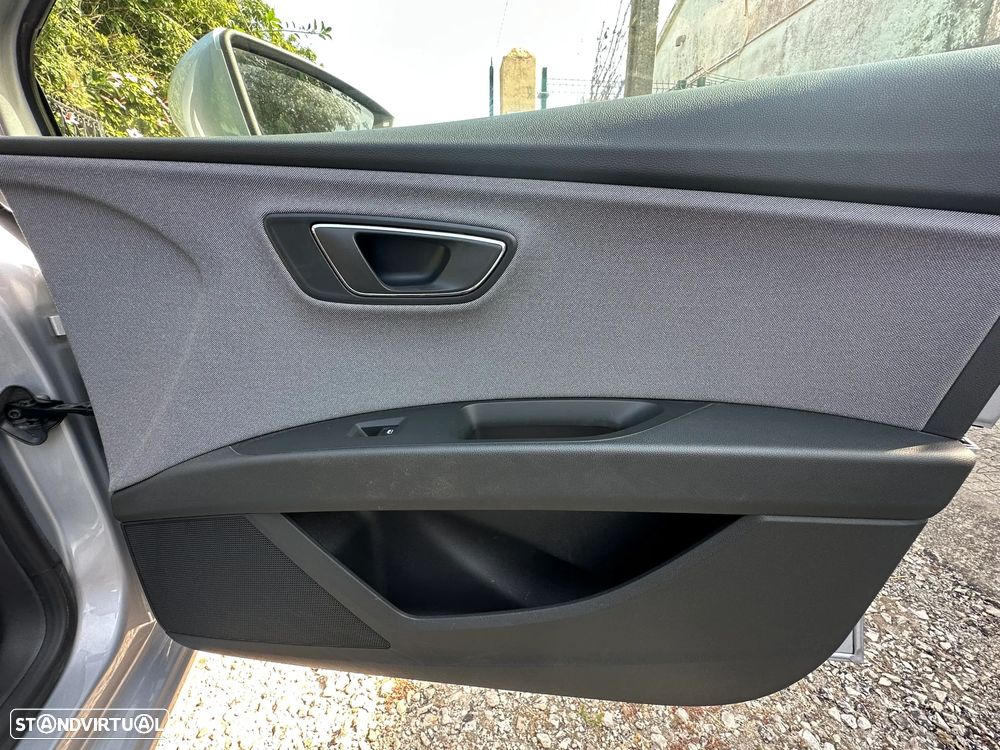 SEAT Leon 1.0 EcoTSI Style S/S — fotografia 20