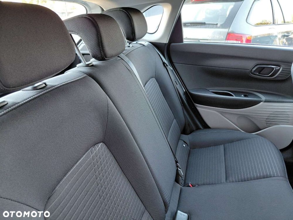 Hyundai i20 - 16