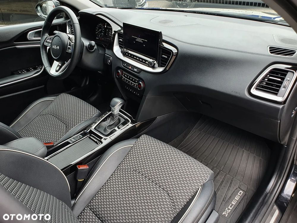 Kia XCeed 1.5 T-GDI Business Line DCT - 10