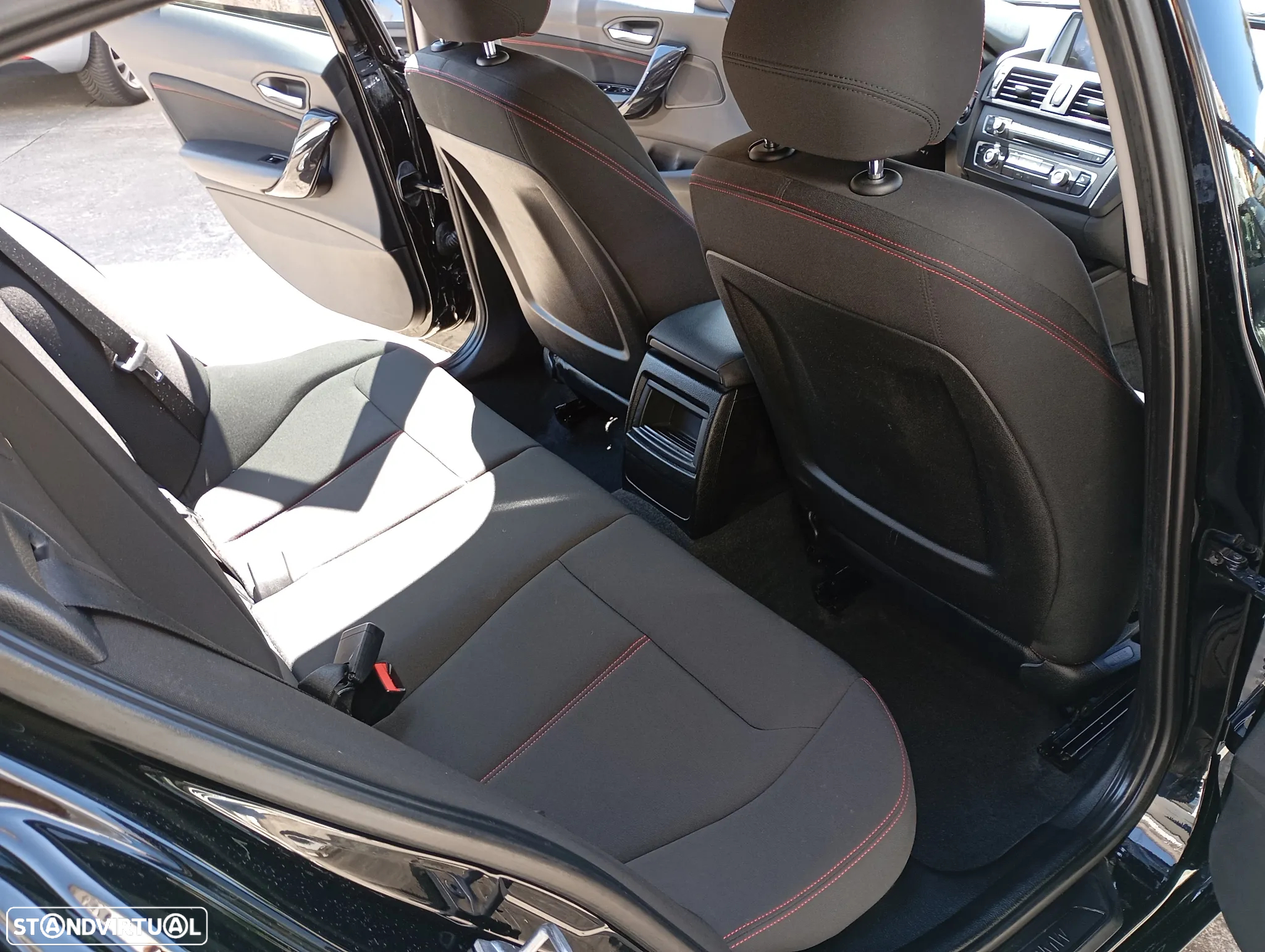 BMW 116 i Sport Line - 8