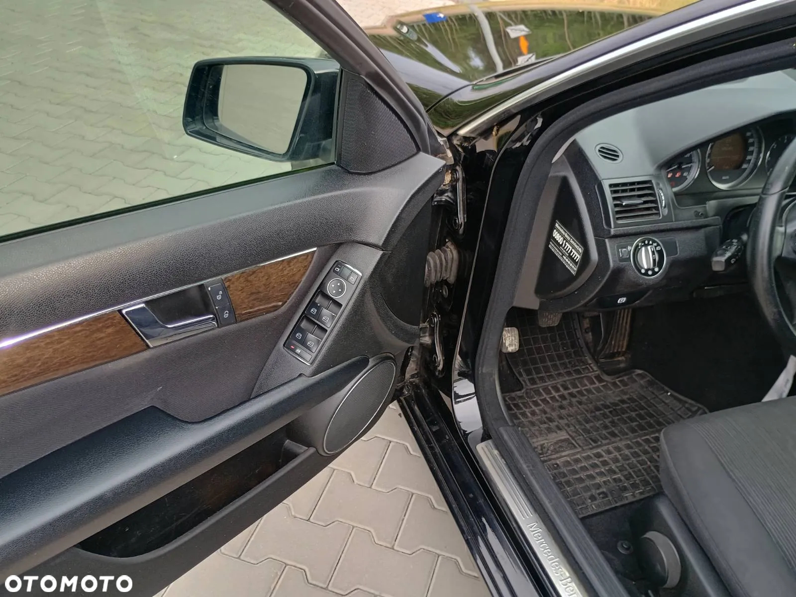 Mercedes-Benz Klasa C 200 CDI Elegance - 4