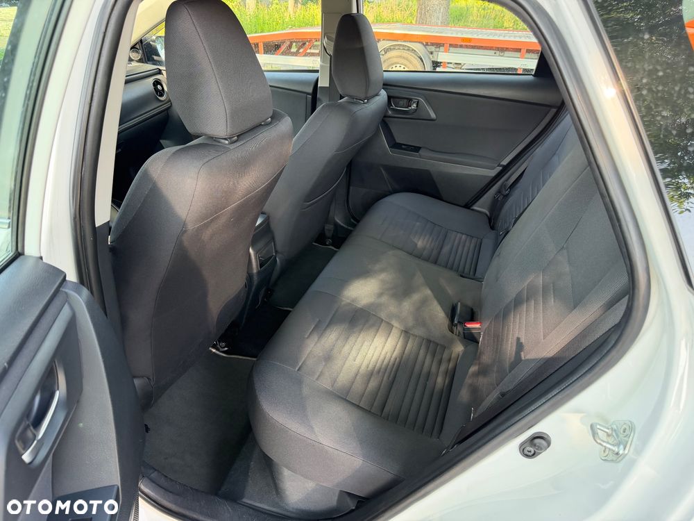 Toyota Auris Hybrid 135 Premium - 11