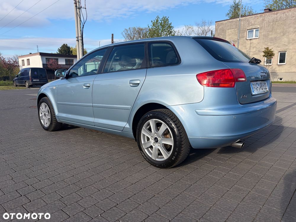 Audi A3 Sportback - 13