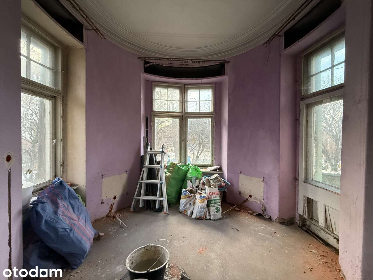 BEZPOŚREDNIO Mieszkanie z balkonem na wysokim parterze / Krzycka