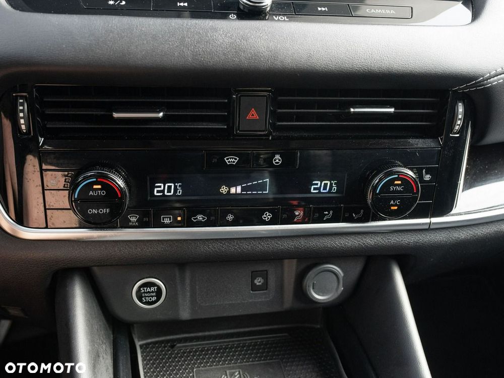 Nissan Qashqai 1.3 DIG-T MHEV Xtronic N-Connecta - 16