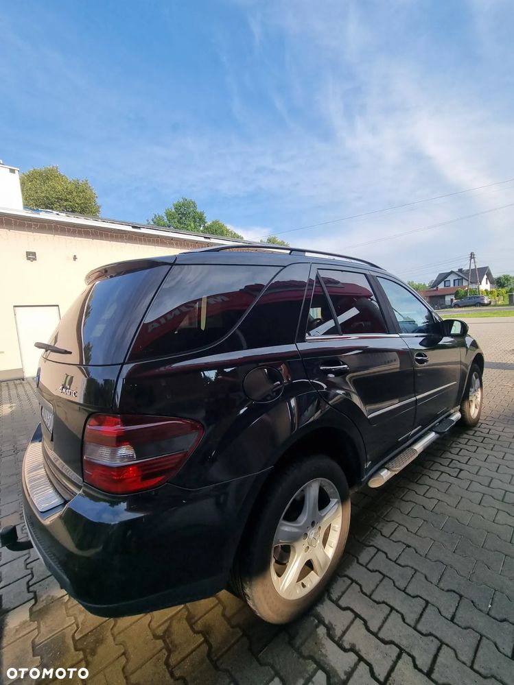 Mercedes-Benz ML - 11