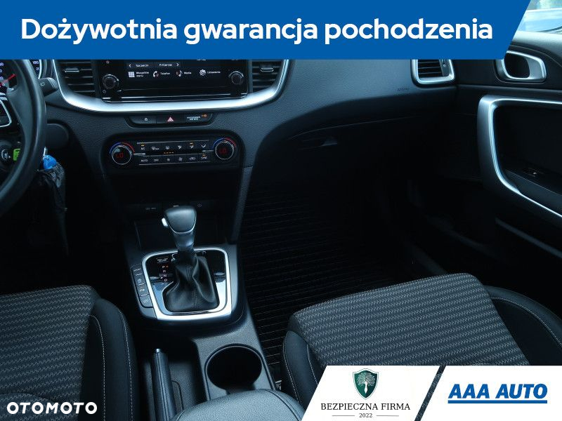 Kia Ceed - 9