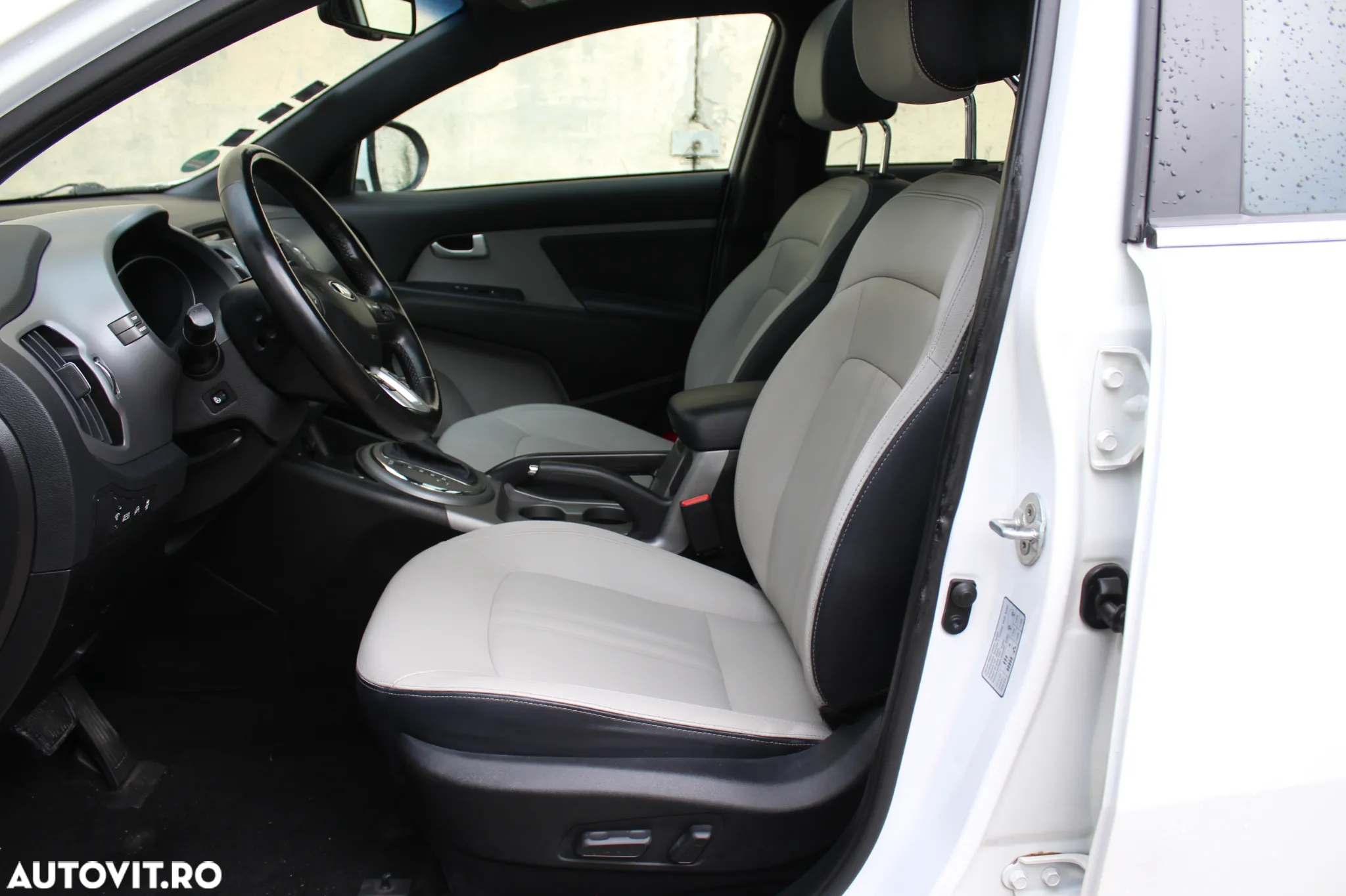 Kia Sportage 2,0 CRDI AWD Aut. Platinum - 10