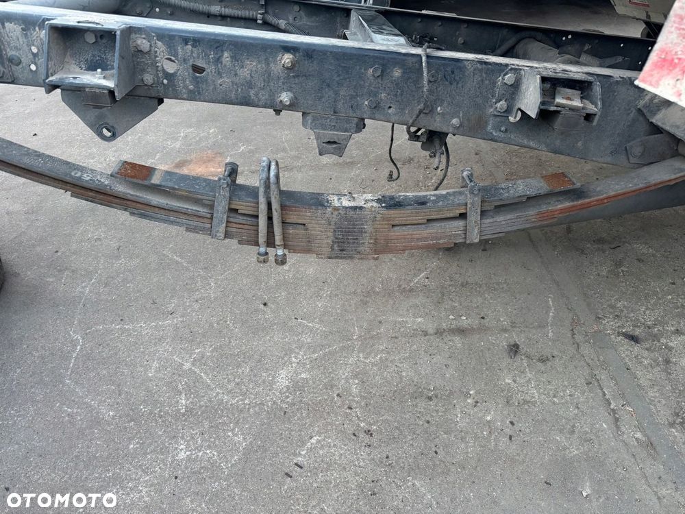 Iveco Daily 50c 3,0 HPI 21-25r resory 14piór - komplet - 1
