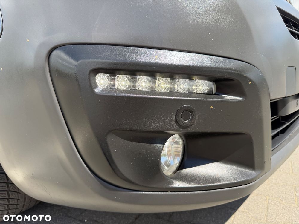 Citroën Berlingo Multispace e-HDi 90 FAP EGS6 Exclusive - 32