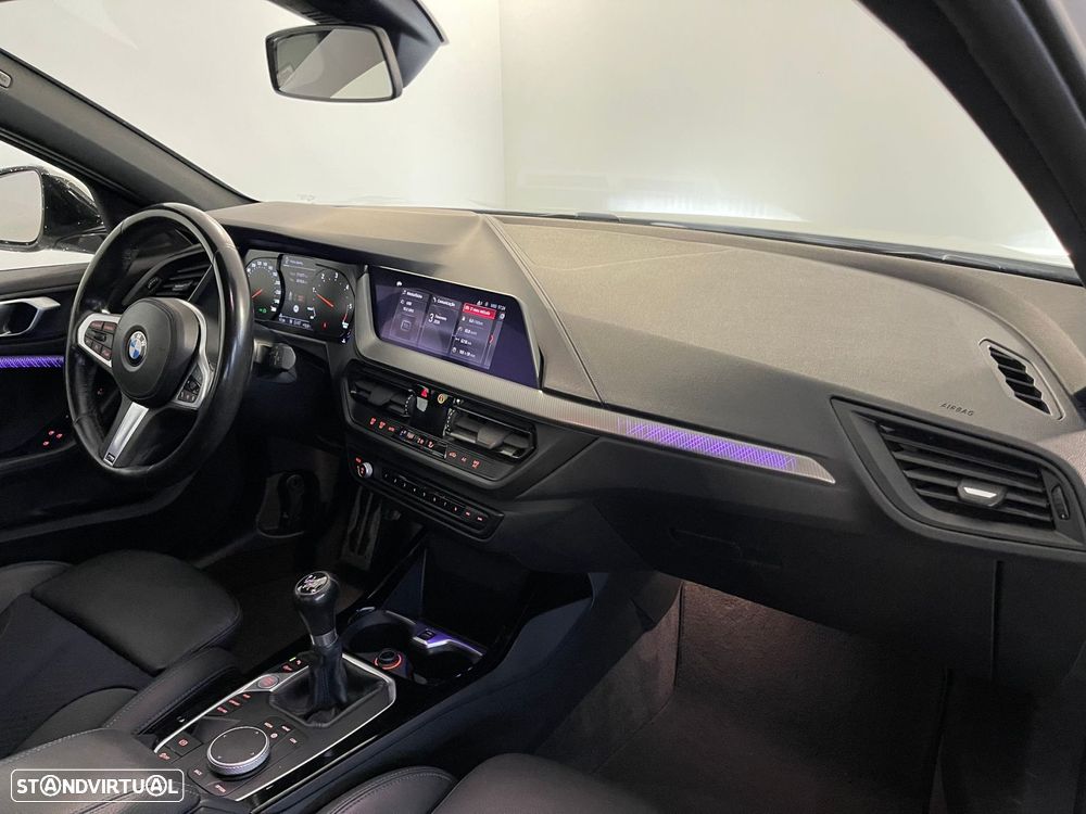 BMW 116 d Pack Desportivo M - 14
