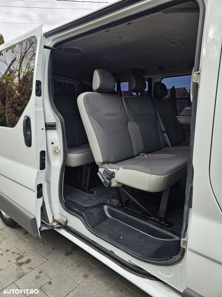 Opel Vivaro - 18