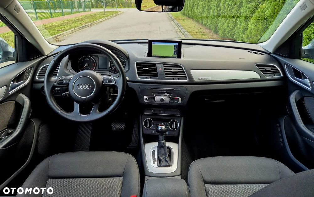 Audi Q3 2.0 TDI quattro S tronic design - 12