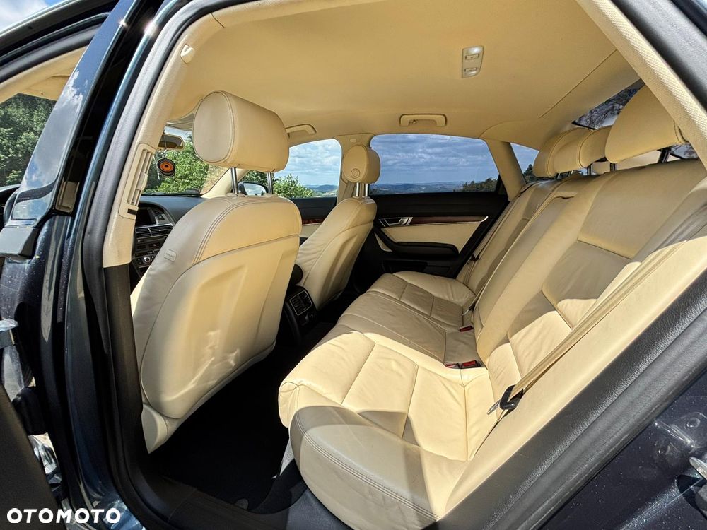 Audi A6 Limousine 4.2 Quattro Tiptronic - 12