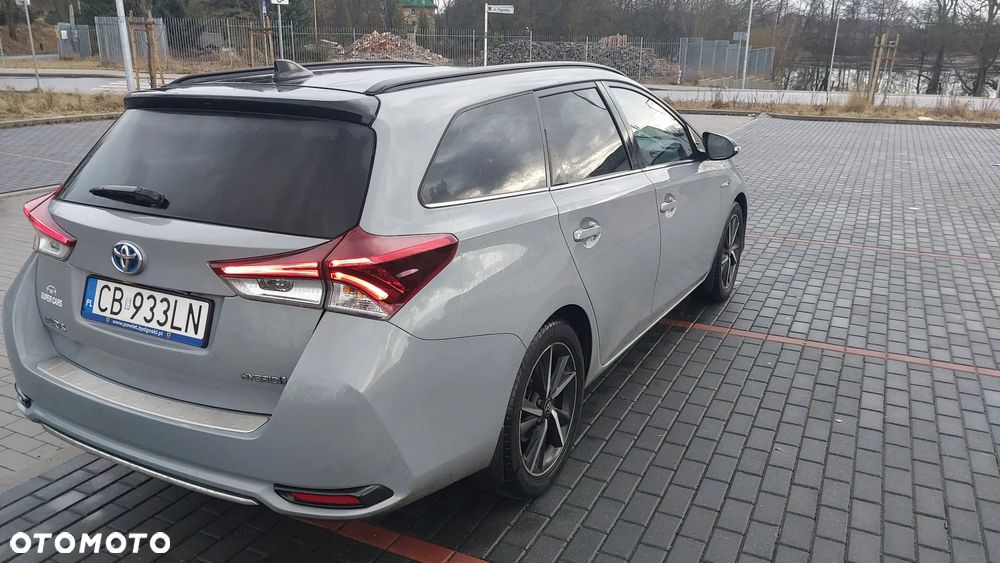 Toyota Auris Hybrid 135 Selection - 7