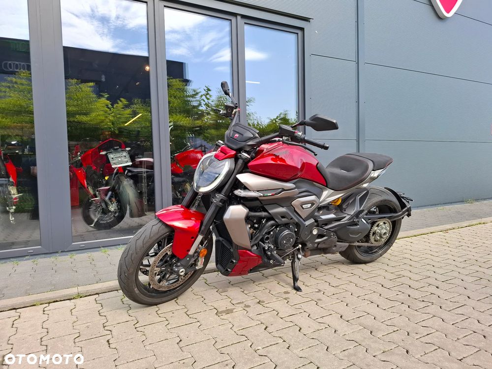 Ducati Diavel - 1