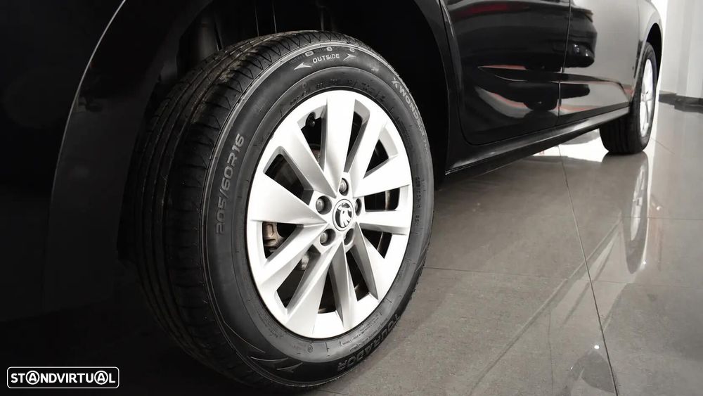 Skoda Kamiq 1.0 TSI Style DSG - 8