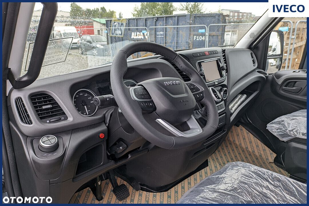 Iveco Daily 70C18 Zabudowa 15EP 180KM - 27