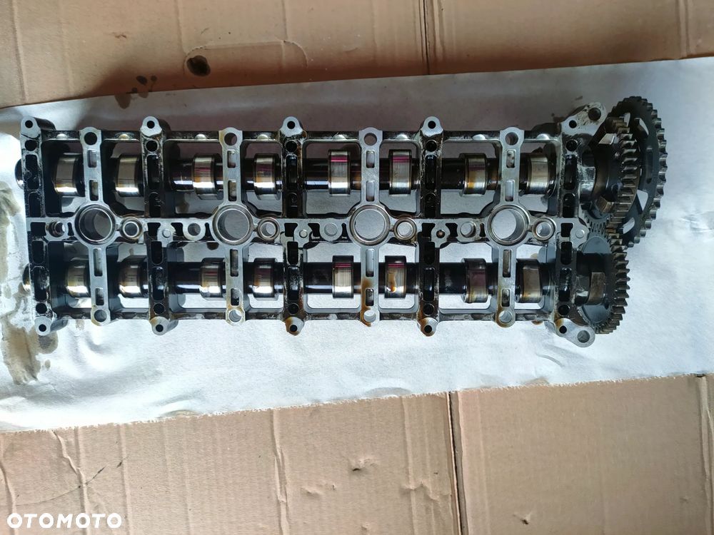Wałki rozrządu z podstawą BMW F10,F30  2,0D  N47 - 6