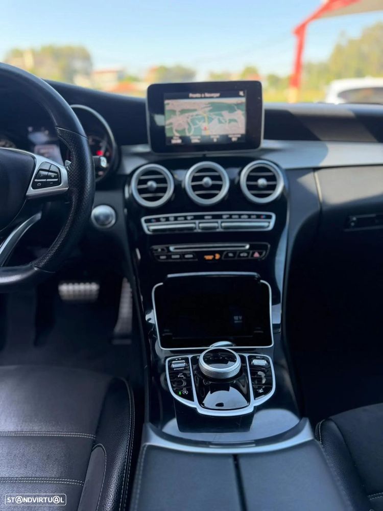 Mercedes-Benz C 250 d Aut. — fotografia 21