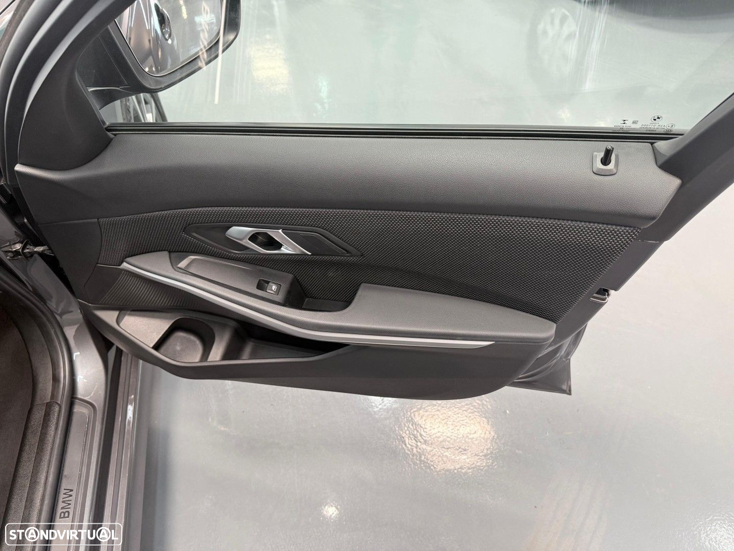 BMW 320 d Touring xDrive Line Sport Auto - 22
