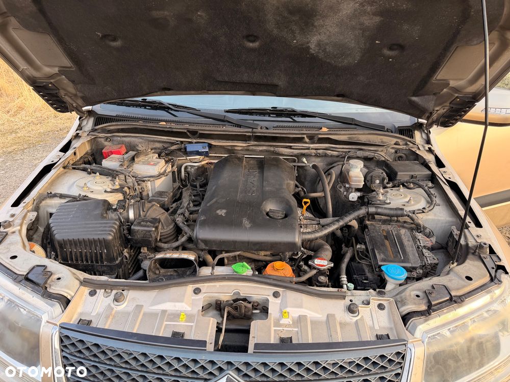 Suzuki Grand Vitara 2.4 Premium EU5 - 11