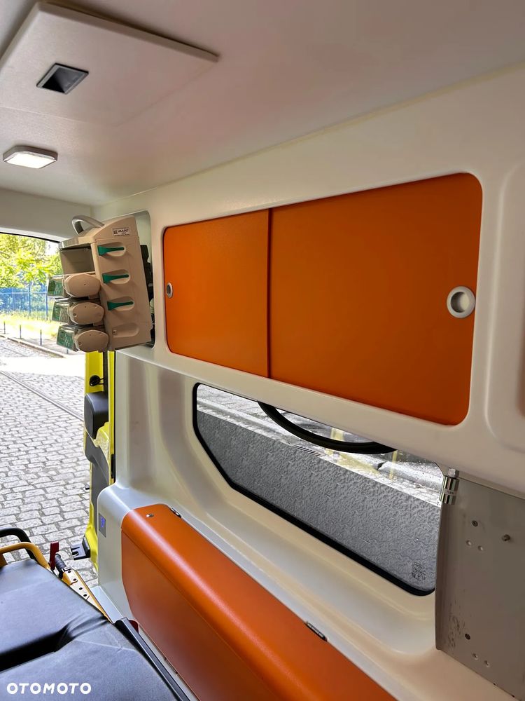 Ford Transit - 24