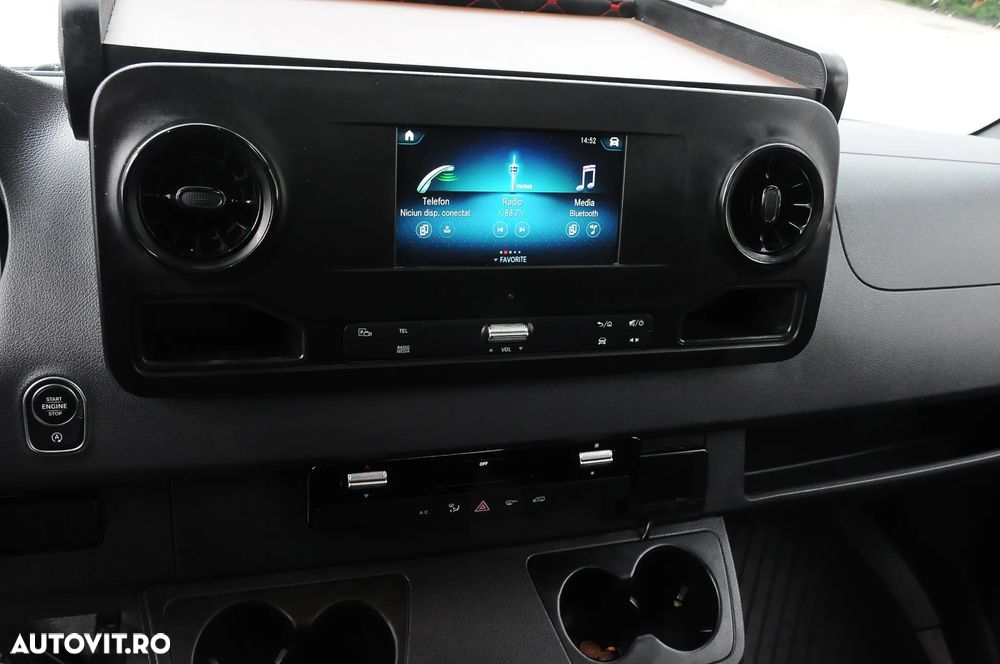 Mercedes-Benz Sprinter - 13
