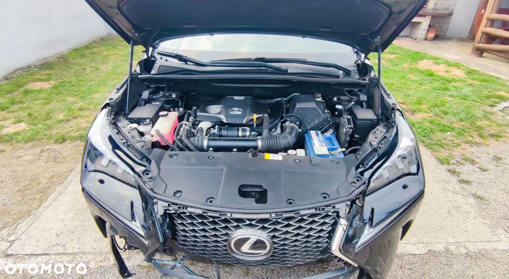 Lexus NX 200t AWD F Sport - 10