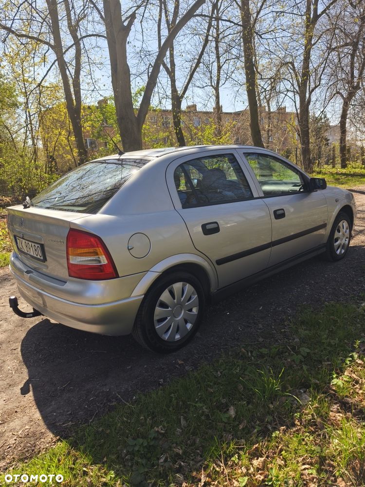 Opel Astra - 1
