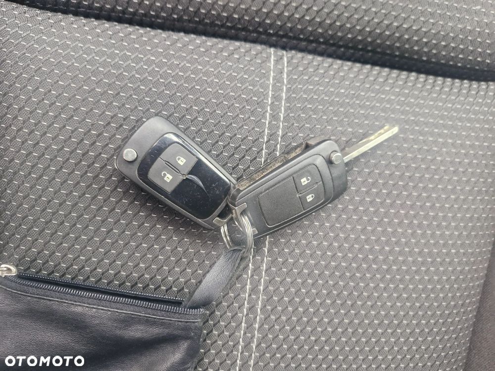 Opel Zafira 1.4 Turbo Active - 37