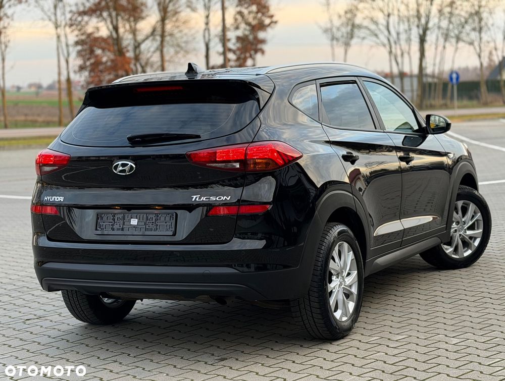 Hyundai Tucson ver-1-6-gdi-bluedrive-go-2wd - 16