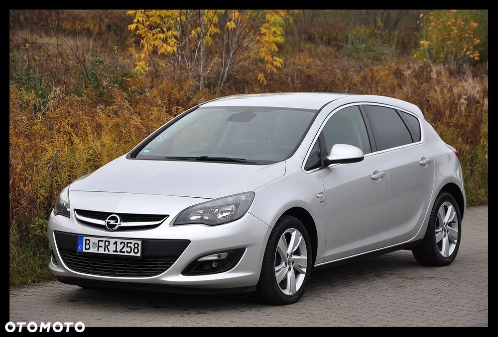 Opel Astra 2014