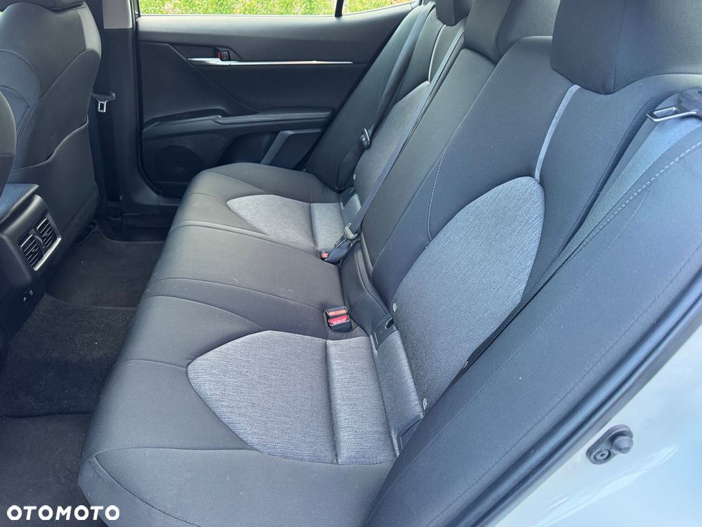 Toyota Camry 2.5 Hybrid Comfort CVT - 11