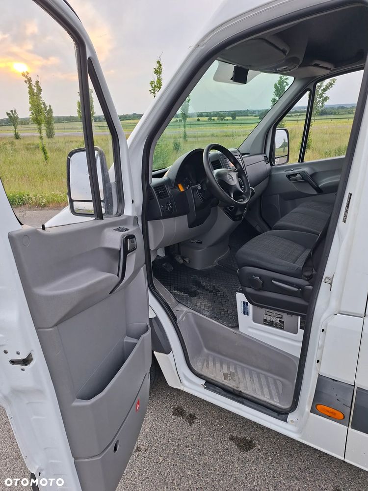 Mercedes-Benz Sprinter - 7