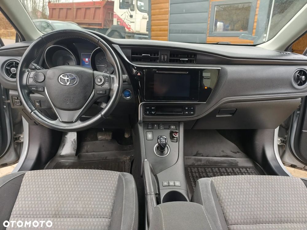Toyota Auris Hybrid 135 Selection - 10