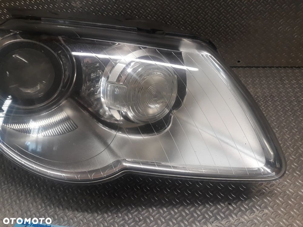 LAMPA PRAWY PRZÓD VOLKSWAGEN PASSAT B6 XENON SKRĘTNY VALEO 3C0941752G + PRZETWORNICA - 2