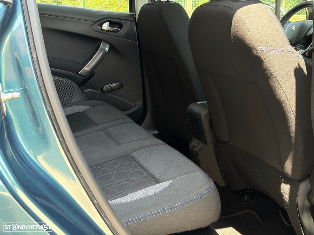 Peugeot 2008 PureTech 82 Active - 34