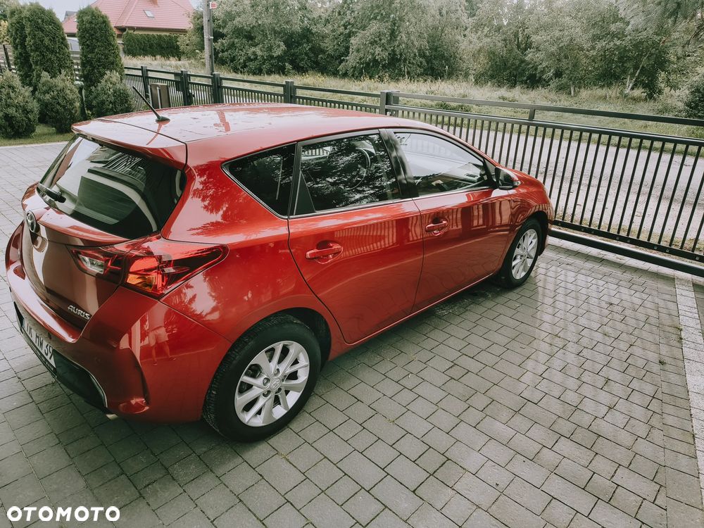 Toyota Auris 1.6 Valvematic Executive - 28