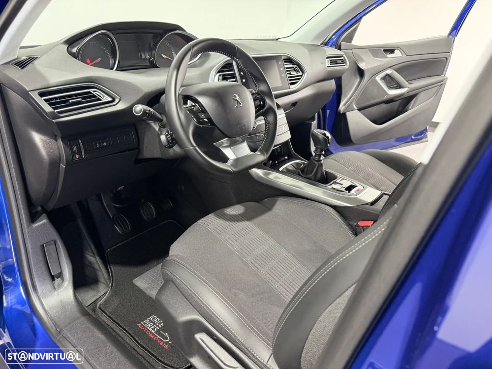 Peugeot 308 SW 1.5 BlueHDi Allure - 19