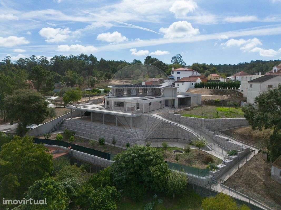 Moradia T4 para venda - Grande imagem: 3/50
