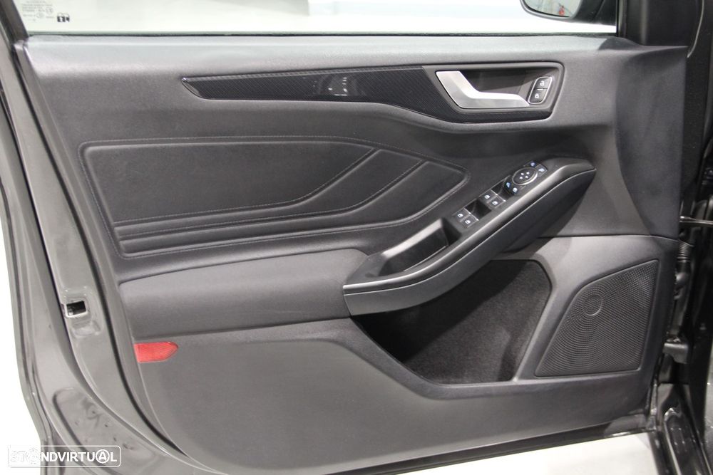 Ford Focus 1.0 EcoBoost ST-Line - 5