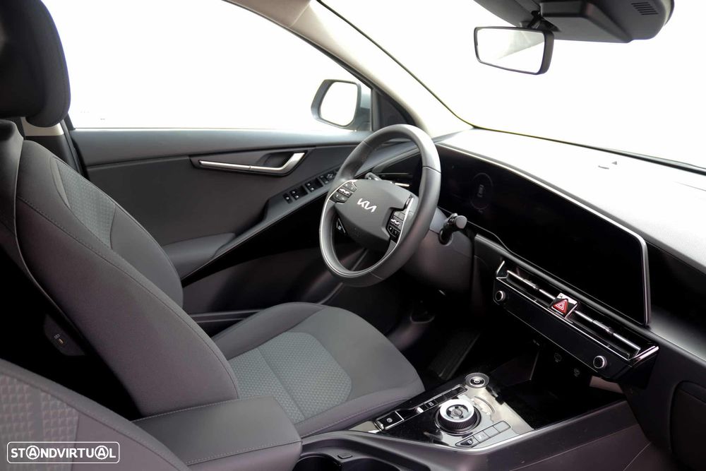 Kia Niro EV 64kWh Drive - 12